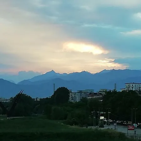 Una Terrazza Sulle Alpi * トリノ